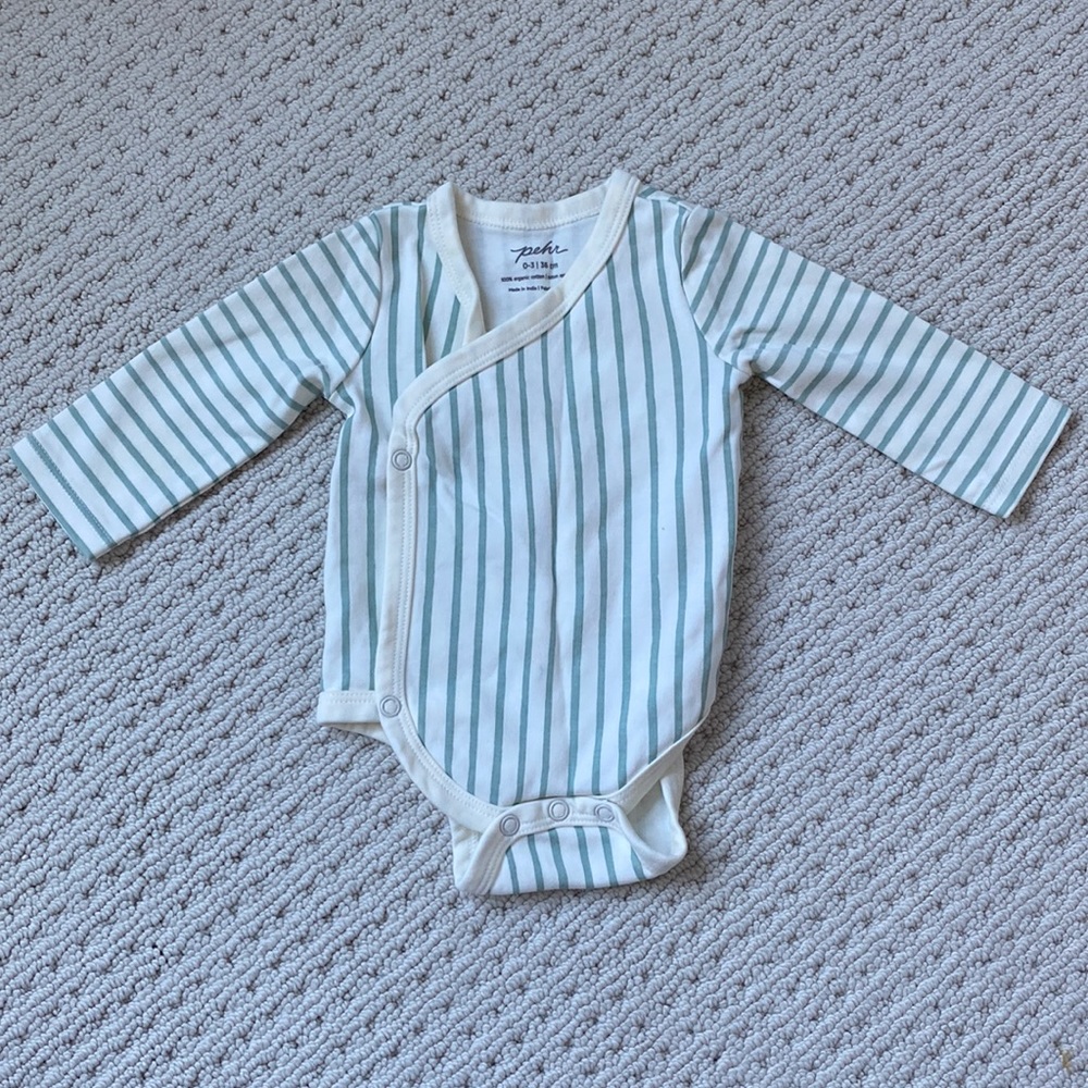 Pehr 0-3 months long sleeve onesie